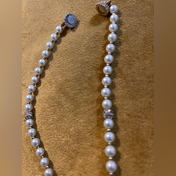 Premier Design Pearl Set - Picture 3 of 4